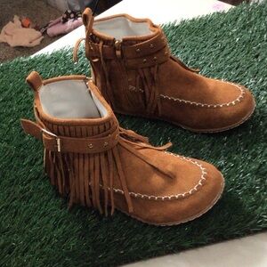 Moccasins lot755 like new size 39